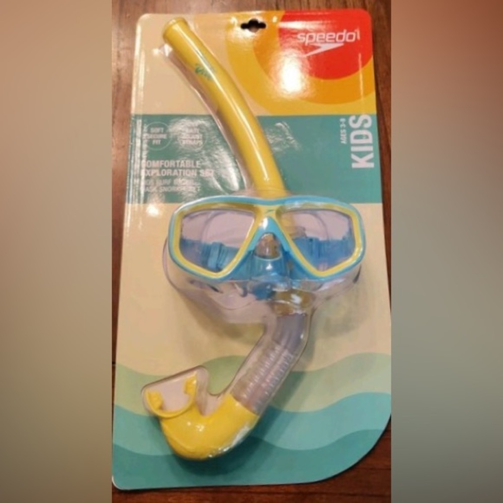 Speedo Kids' Surf Gazer Mask & Snorkel Set     ages 3-8